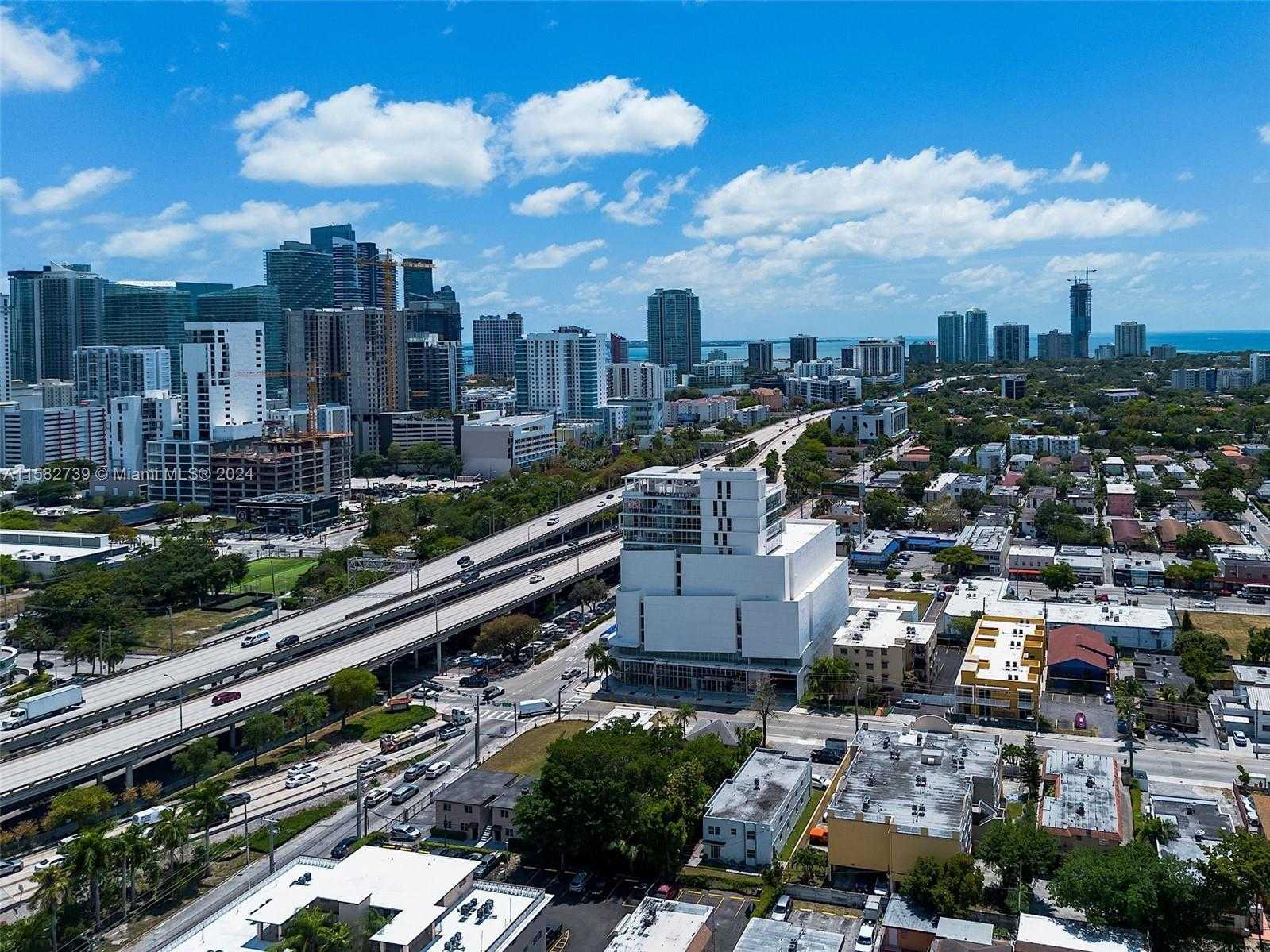 420 SW 7th St  1120, Miami,  for leased, InCom Real Estate - Sample Office 