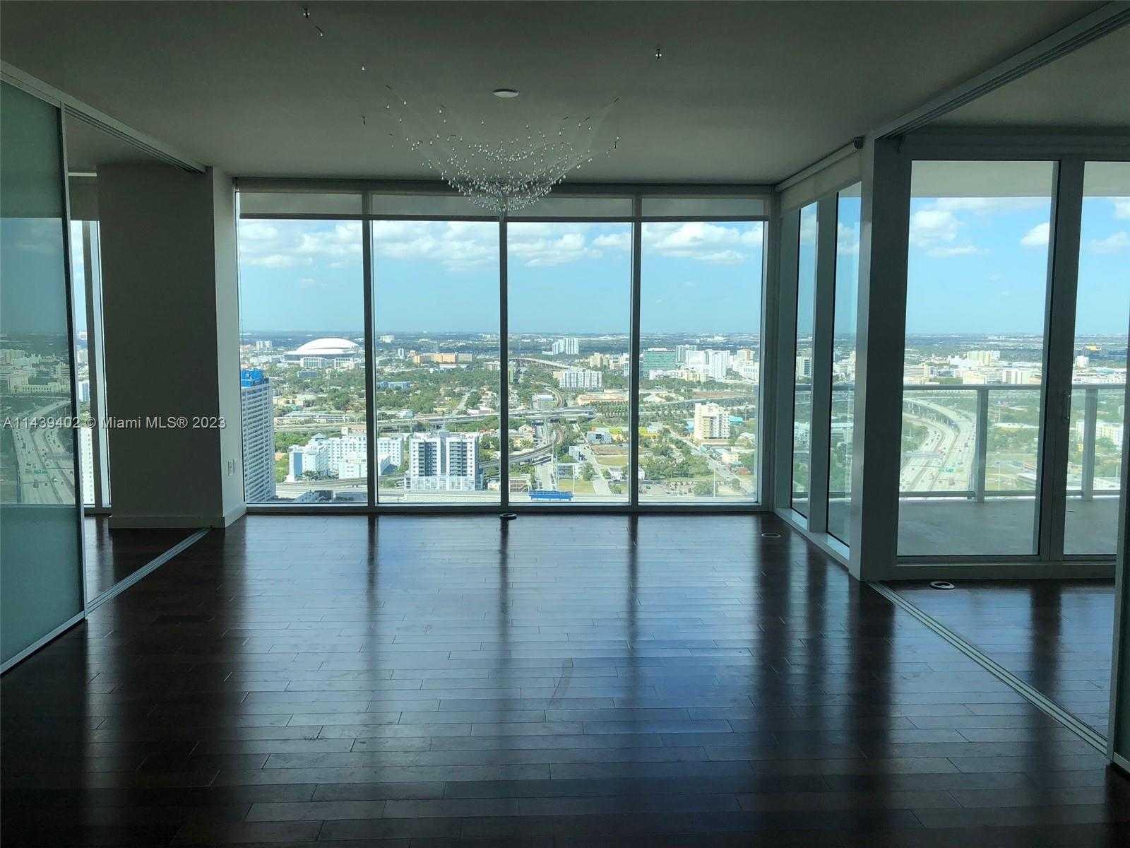 1040 Biscayne Blvd  3706, Miami, Condo,  for sale, InCom Real Estate - Sample Office 