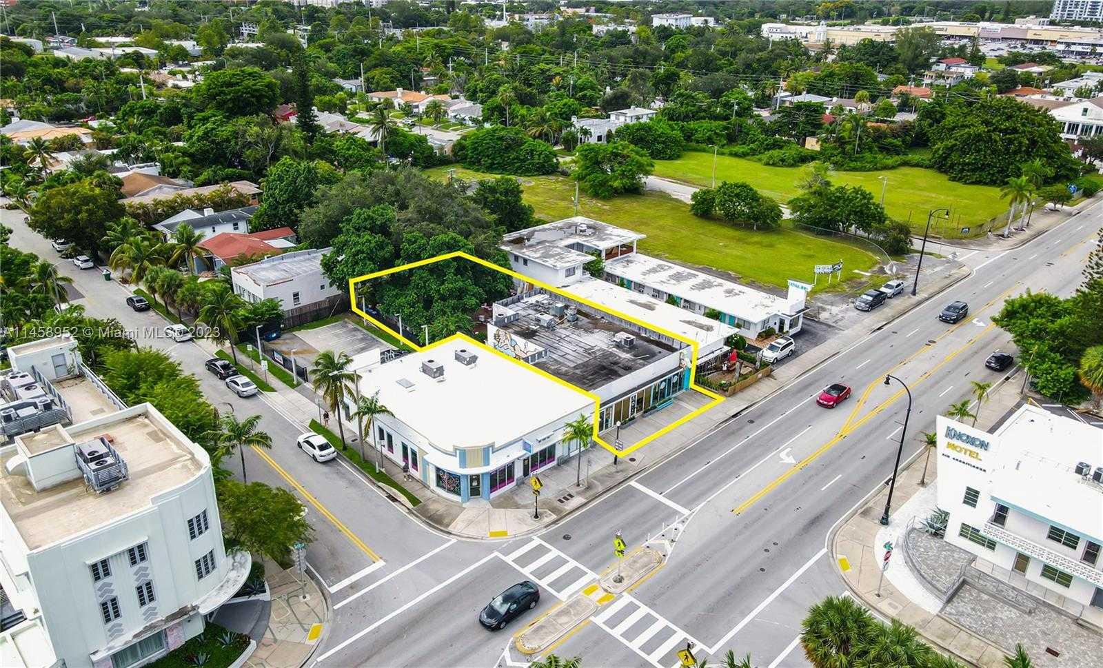 7416 Biscayne Blvd , Miami,  for sale, InCom Real Estate - Sample Office 