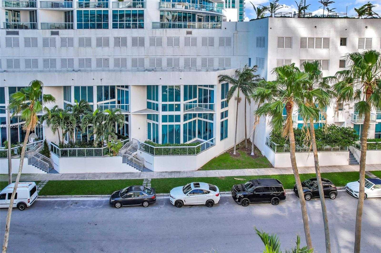 480 NE 30th St  104, Miami, Condo,  for sale, InCom Real Estate - Sample Office 