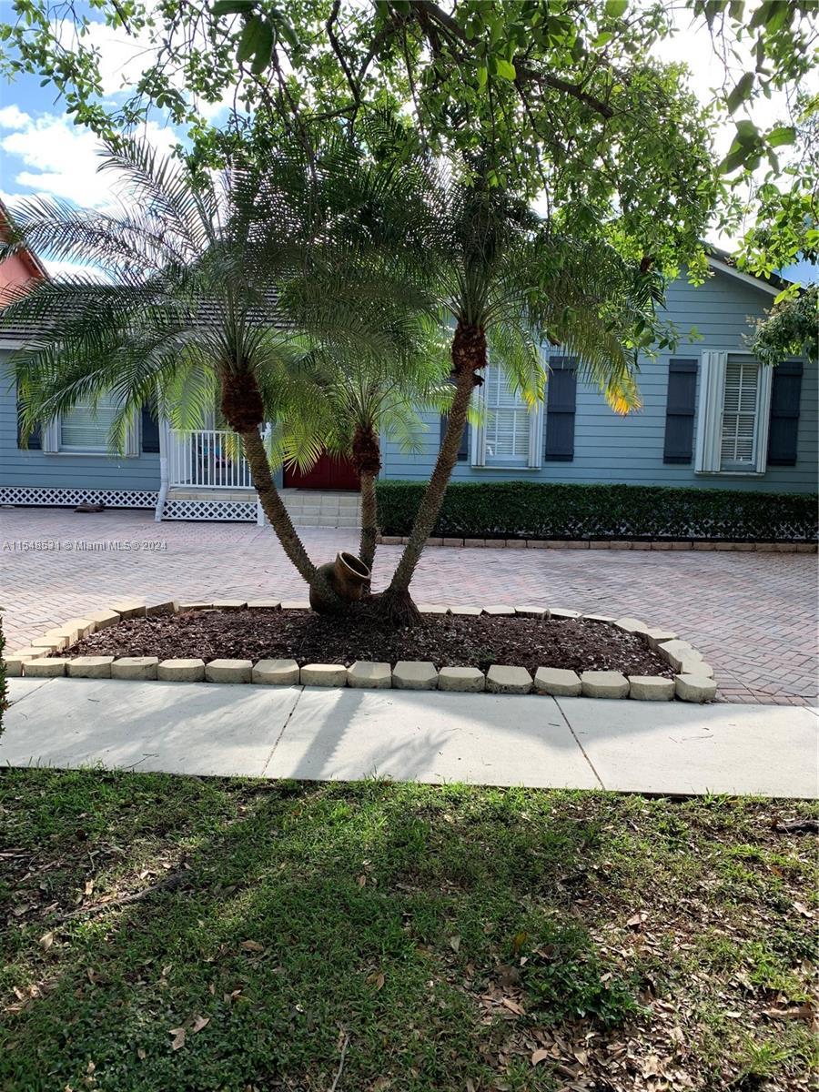 9823 SW 161st Pl , Miami, Single-Family Home,  for sale, InCom Real Estate - Sample Office 