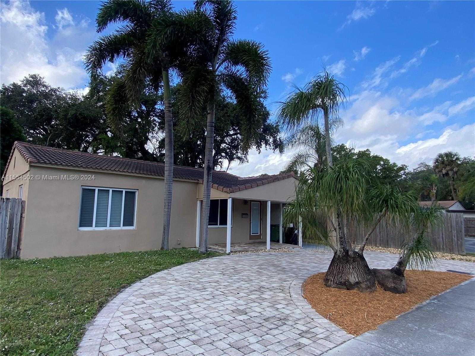 1811 SW 9th Ave , Fort Lauderdale, Single-Family Home,  for sale, InCom Real Estate - Sample Office 