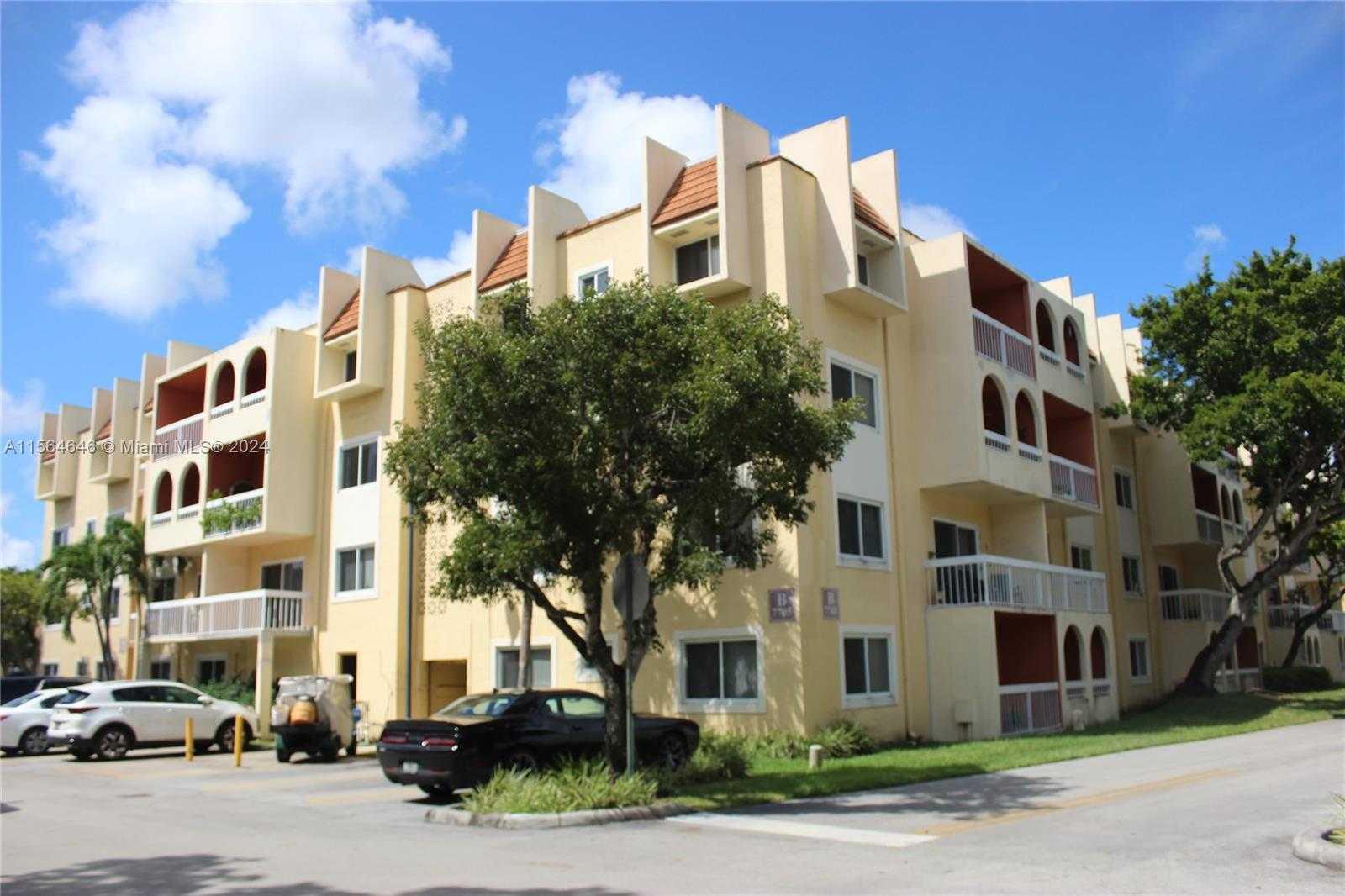 7705 Camino Real  B-215, Miami, Condo,  for rent, InCom Real Estate - Sample Office 