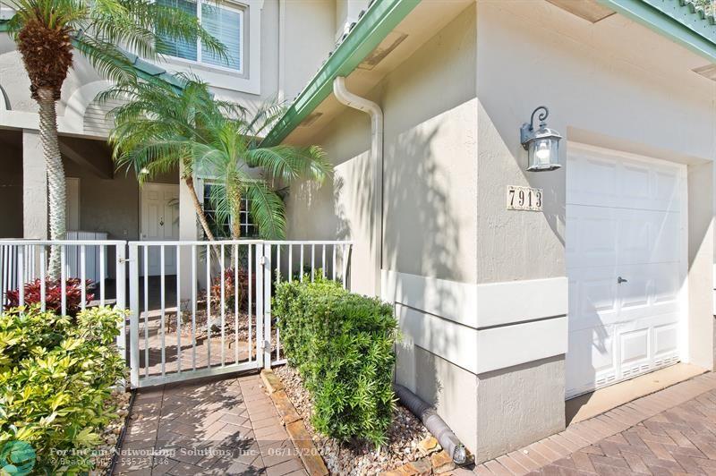 7913 W Exeter Blvd W 102, Fort Lauderdale, Townhome / Attached,  for sale, InCom Real Estate - Sample Office 
