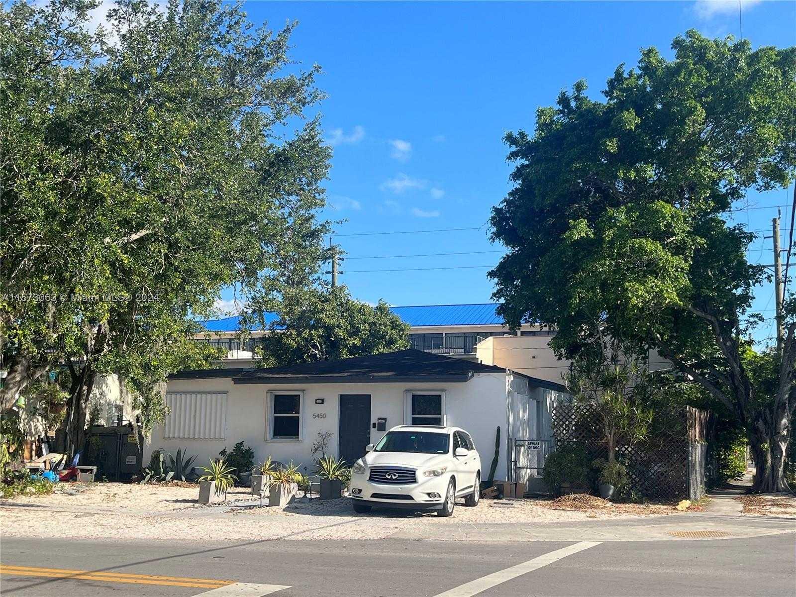 5450 SW 7th St , Miami, Single-Family Home,  for rent, InCom Real Estate - Sample Office 
