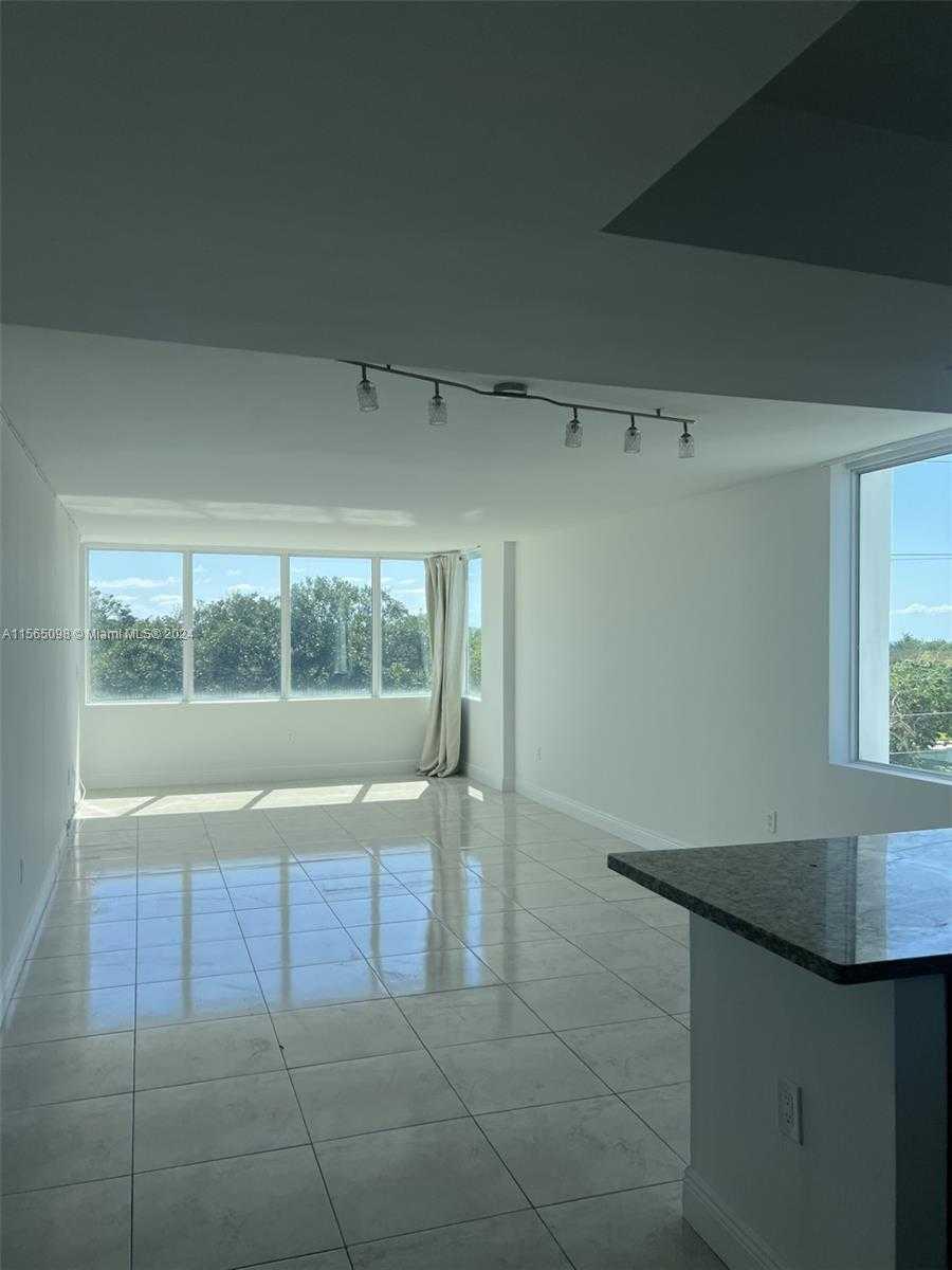 8233 Harding Ave  509, Miami Beach, Condo,  for rent, InCom Real Estate - Sample Office 