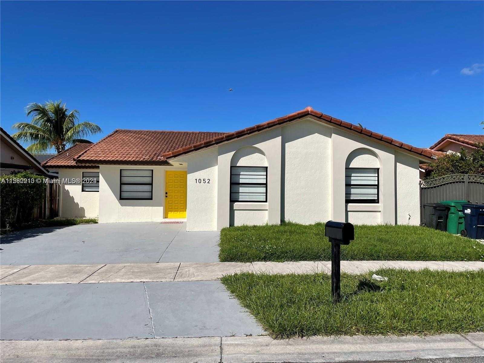 1052 NW 127th Path , Miami, Single-Family Home,  for rent, InCom Real Estate - Sample Office 