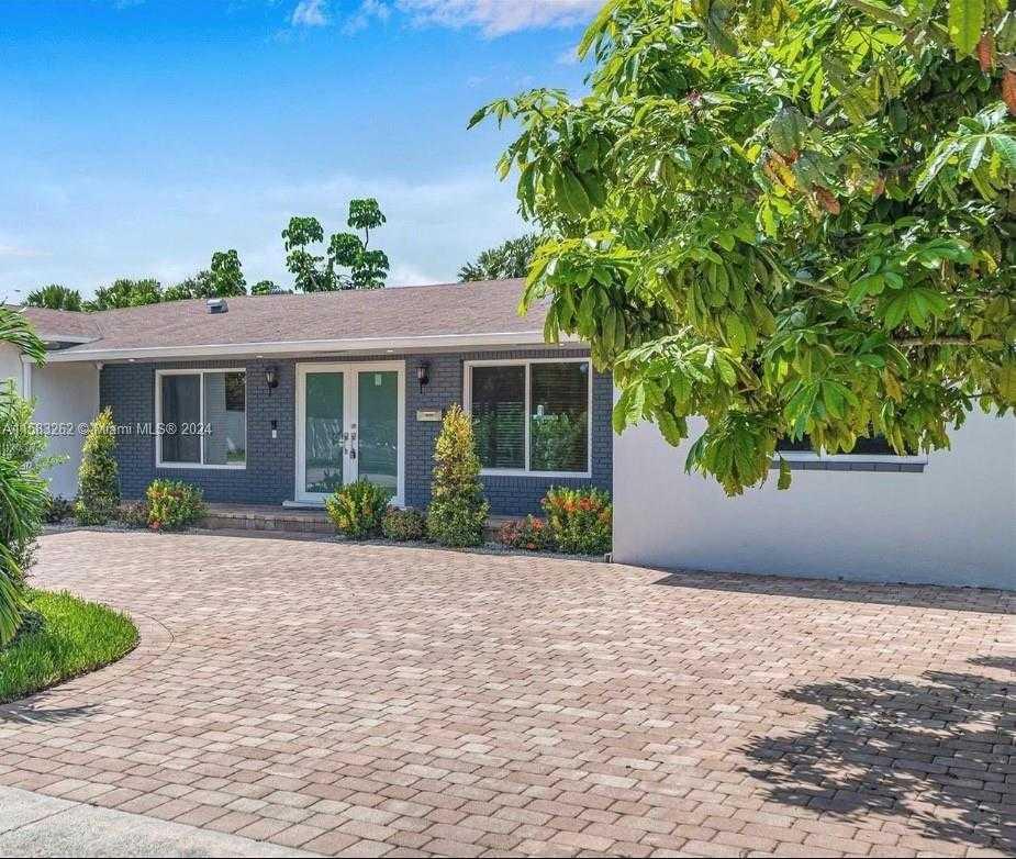 21060 NE 18th Ct , Miami, Single-Family Home,  for sale, InCom Real Estate - Sample Office 