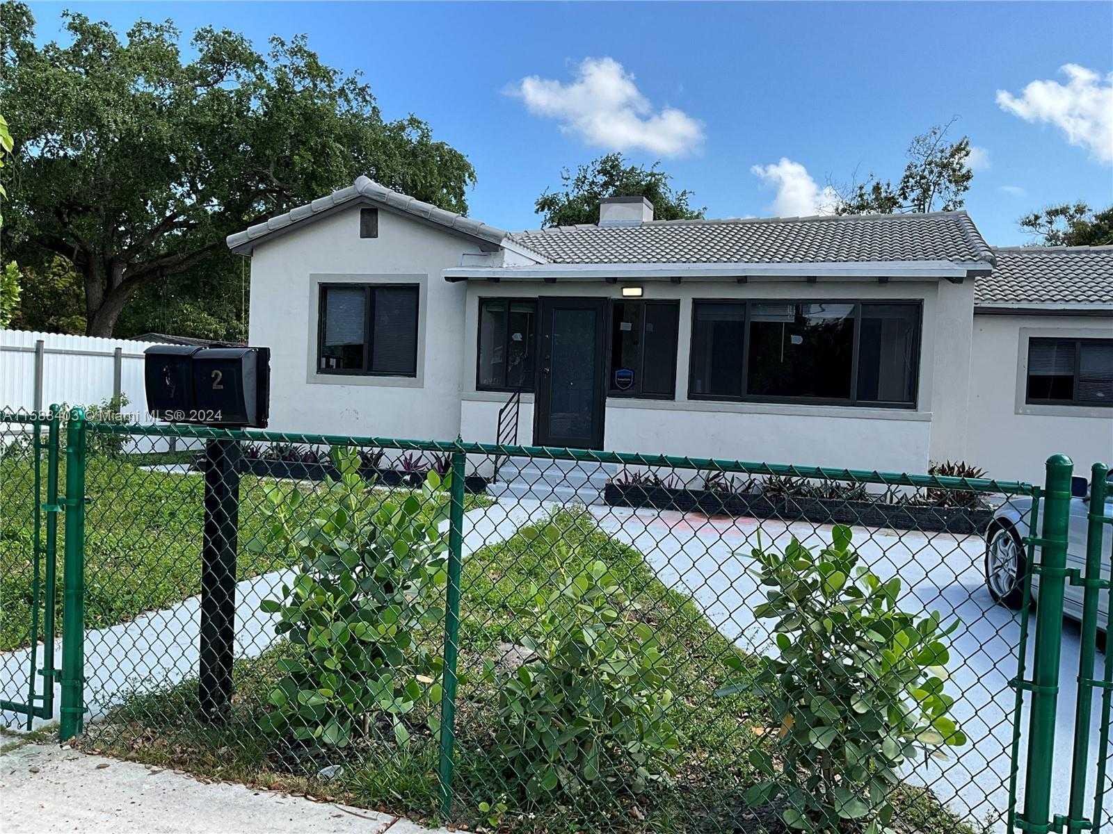 418 NW 48th St  1, Miami, Single-Family Home,  for rent, InCom Real Estate - Sample Office 