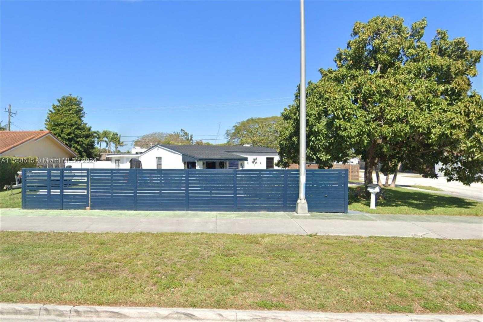 9801 SW 56th St , Miami, Single-Family Home,  for sale, InCom Real Estate - Sample Office 