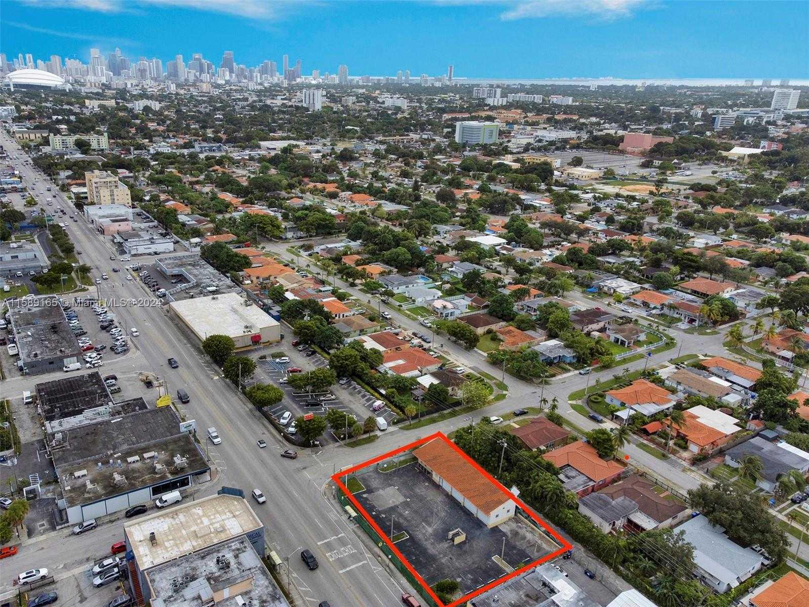 3060 NW 7th St , Miami,  for leased, InCom Real Estate - Sample Office 