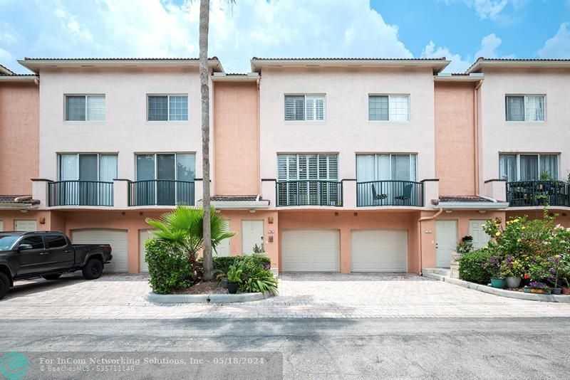 2027 SE 10th Ave SE 722, Fort Lauderdale, Townhome / Attached,  for sale, InCom Real Estate - Sample Office 